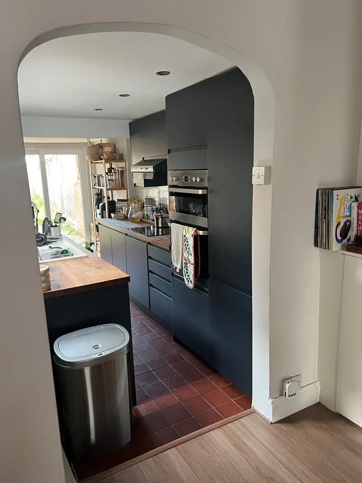 Room Queen Street in Greater London
