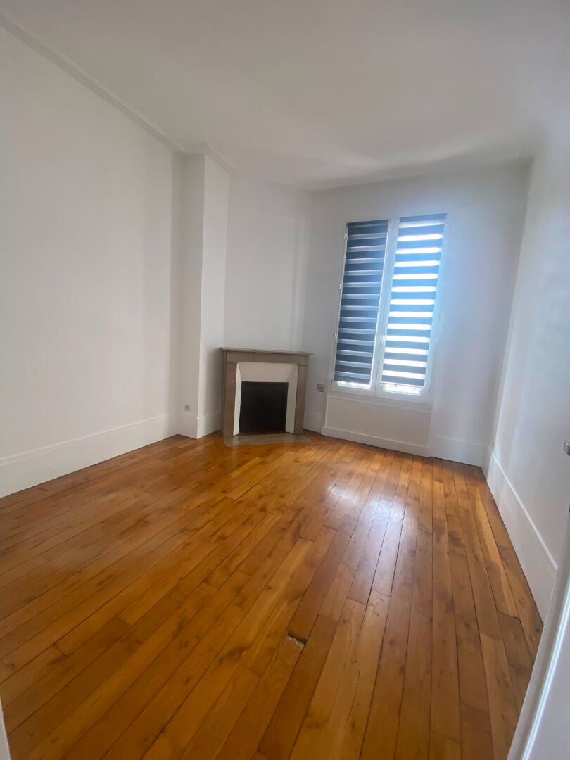 Appartement Allée Jean-Baptiste Clément à Les Pavillons-sous-Bois
