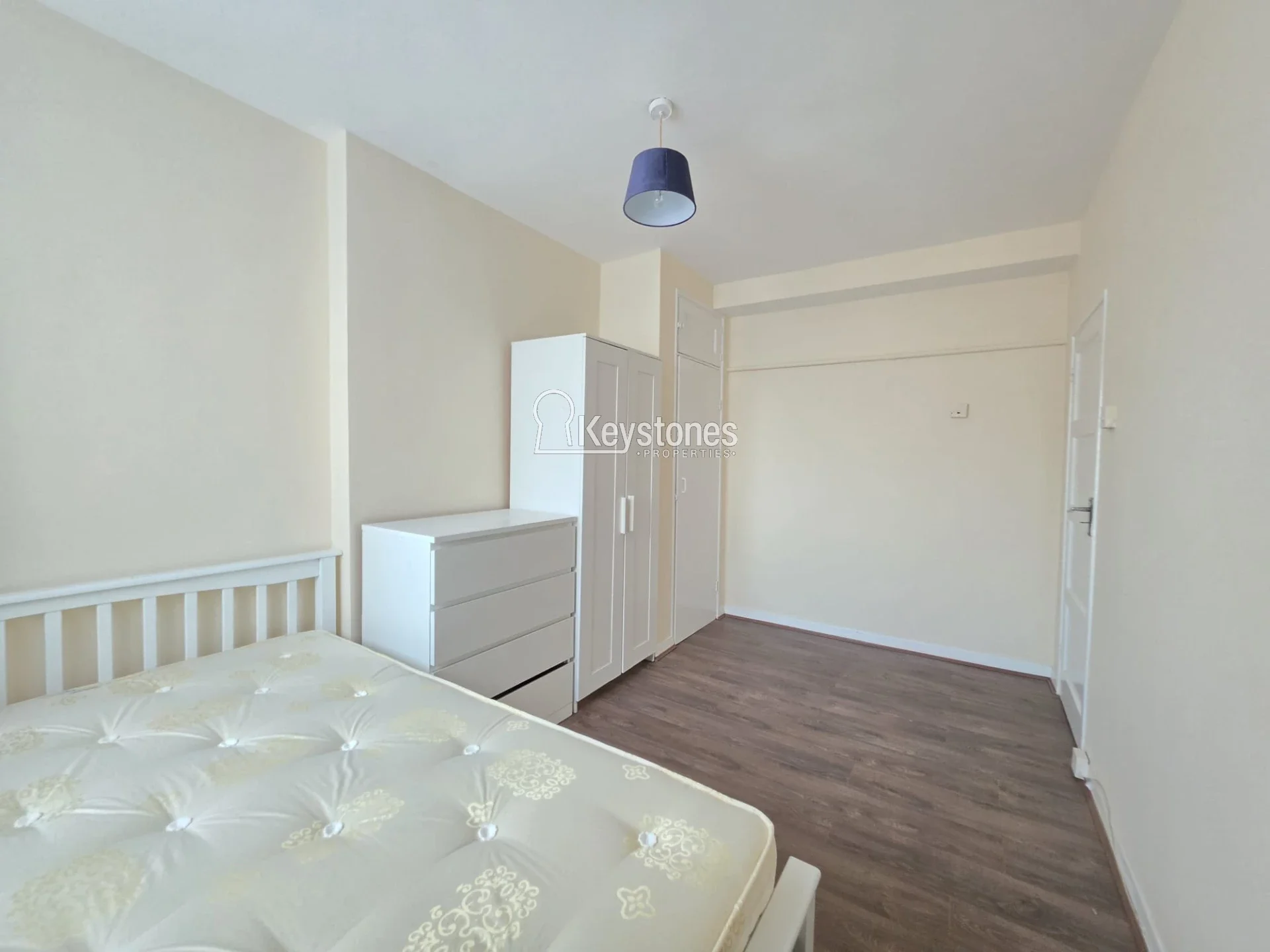 Room Canrobert Street in Greater London
