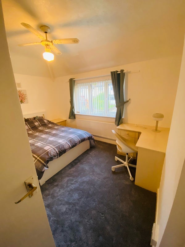 Room Reservoir Road in Birmingham