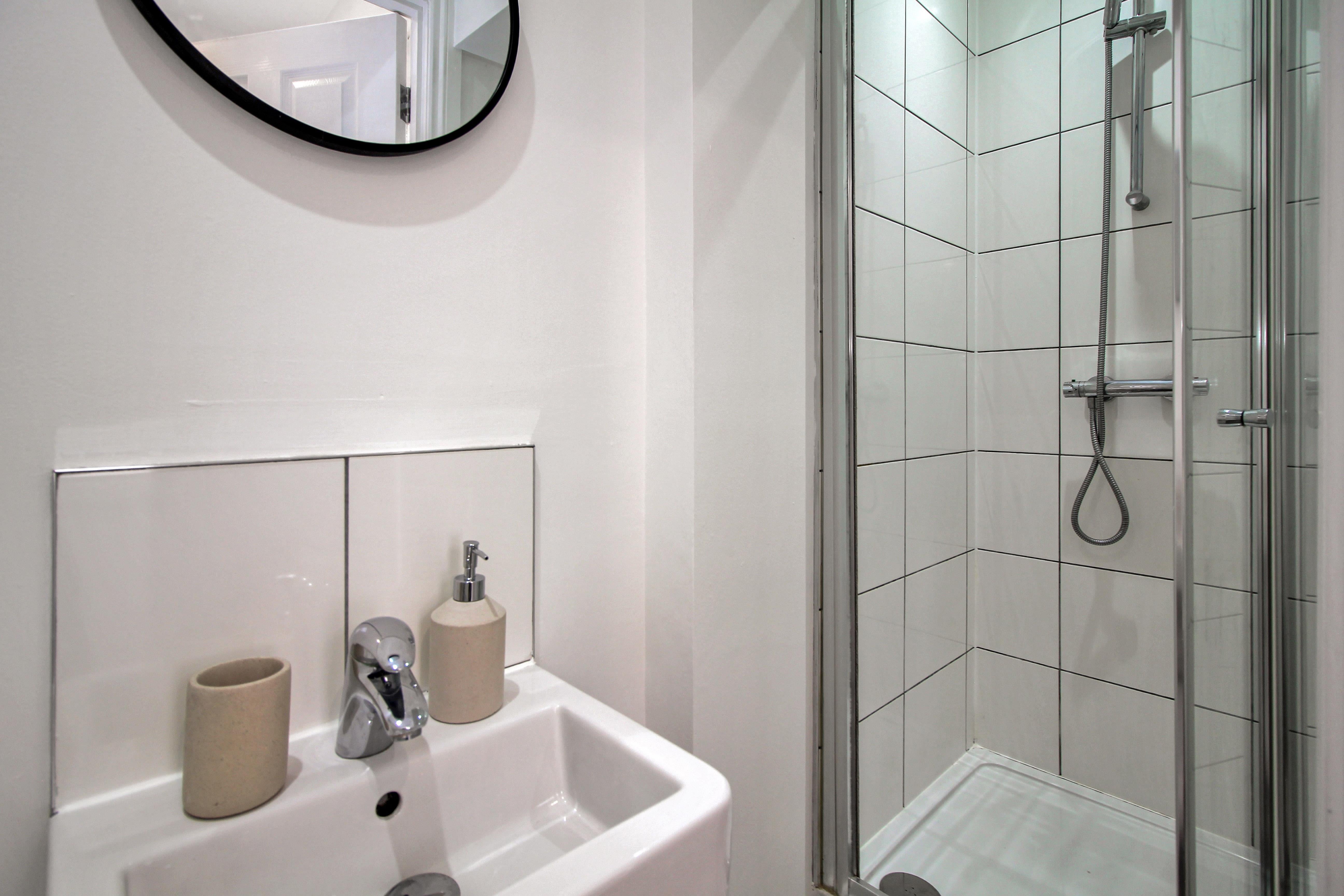 Room Buccleuch Street in Kettering