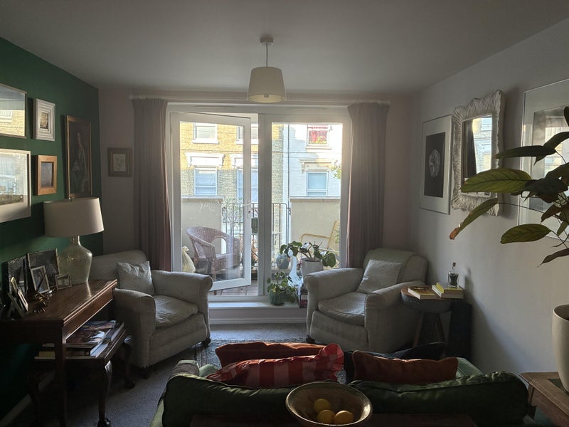 Room Morrish Road in Greater London
