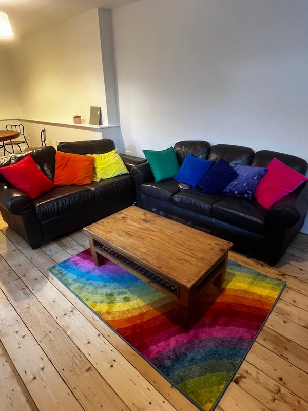 Room Kincraig Street in Cardiff