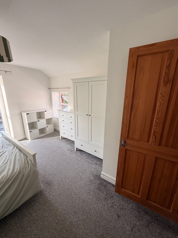 Room Kincraig Street in Cardiff