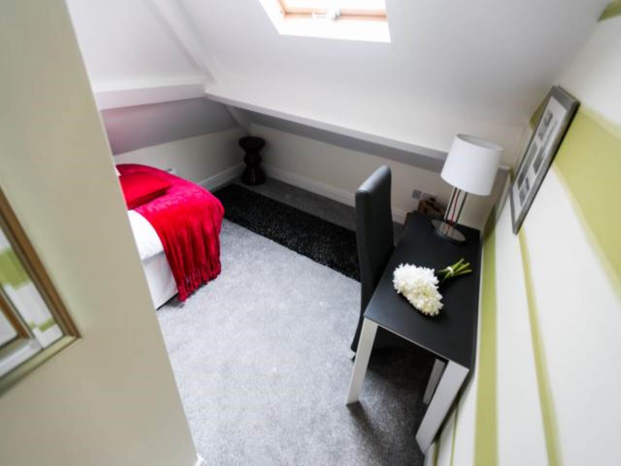 Flat Ninian Road in Cardiff