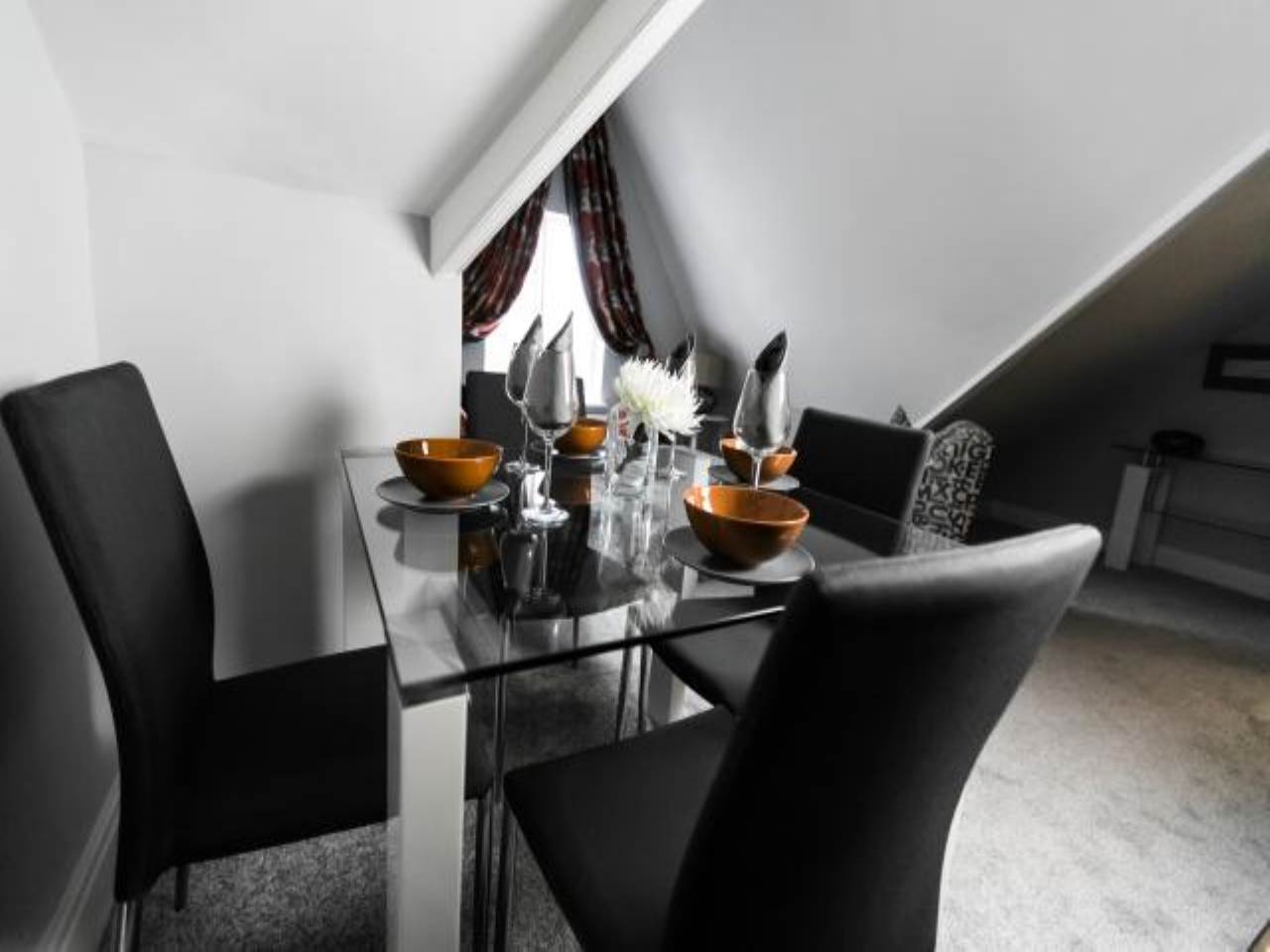 Flat Ninian Road in Cardiff