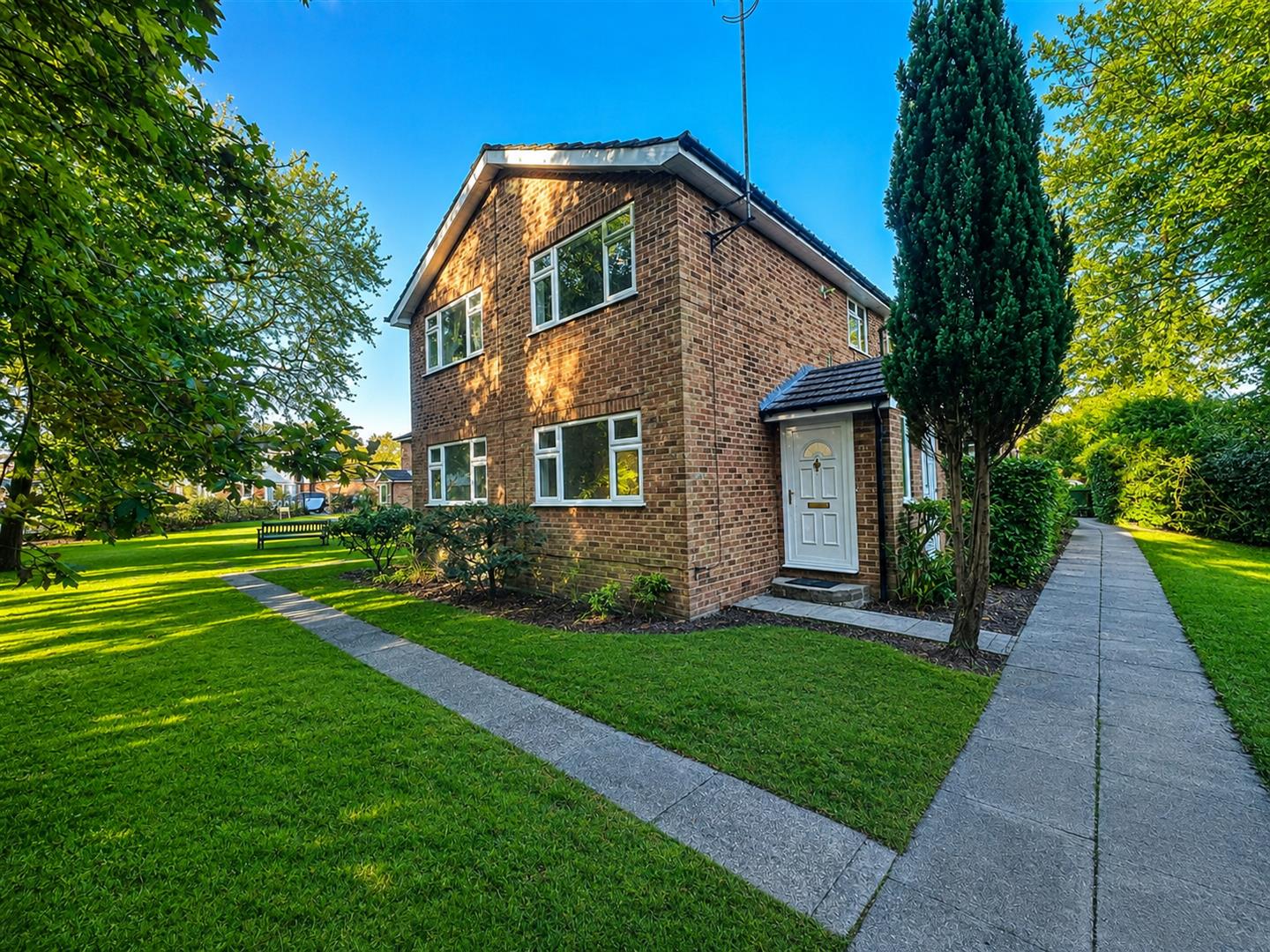 Flat Park Drive in Sunningdale