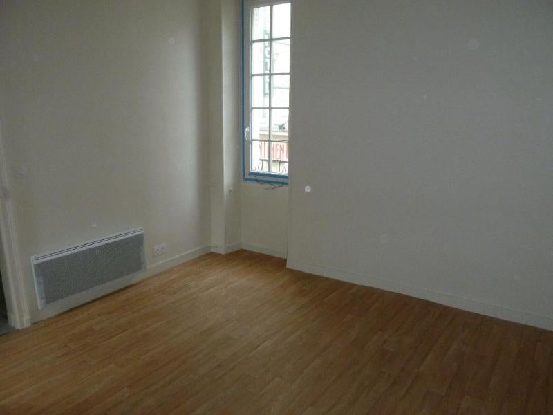 Flat Rue de Maubeuge in Paris