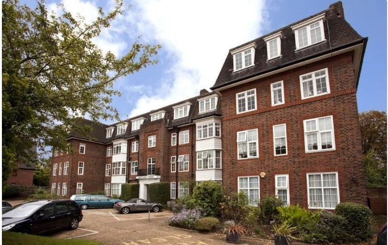 Room Porchester Close in Greater London