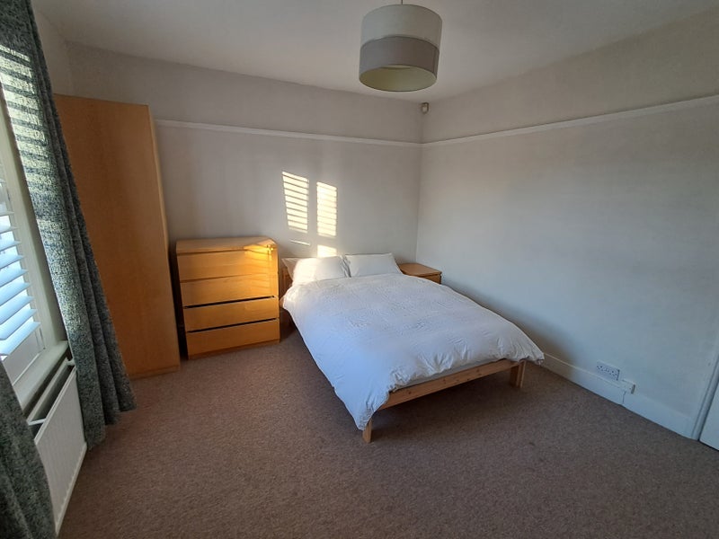 Room Helder Street in Greater London