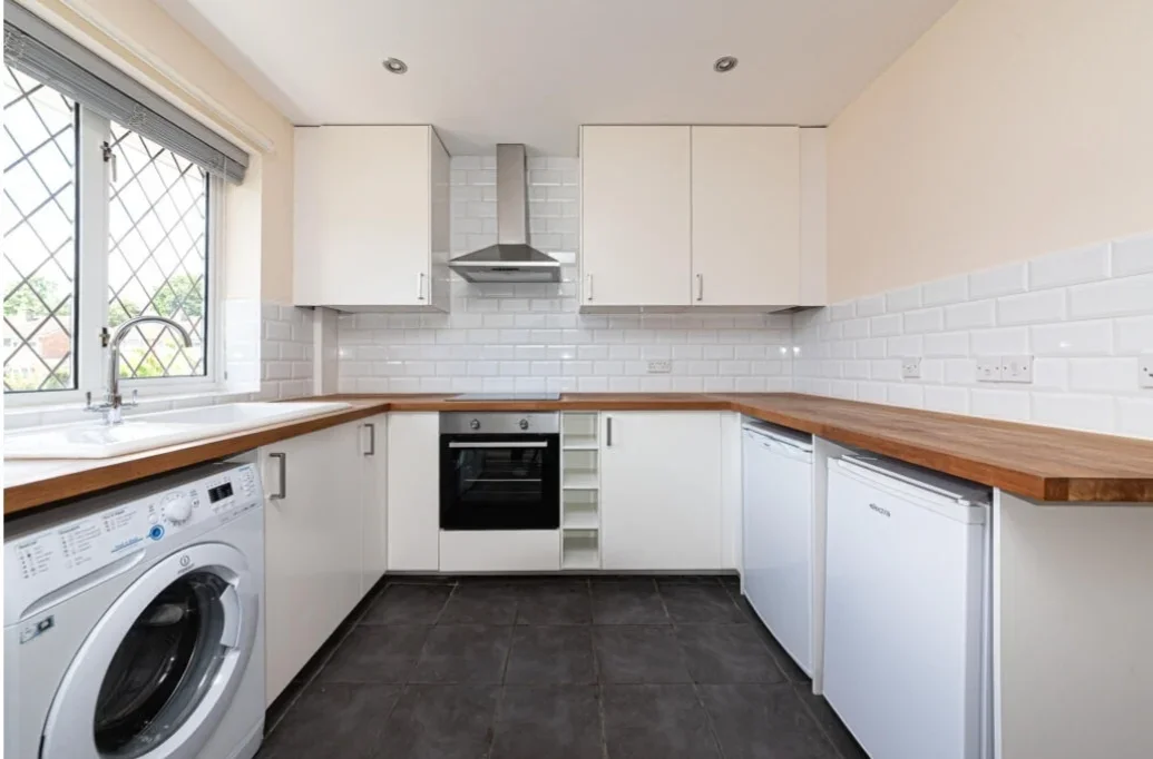 Flat Prince Andrew Way in Chavey Down