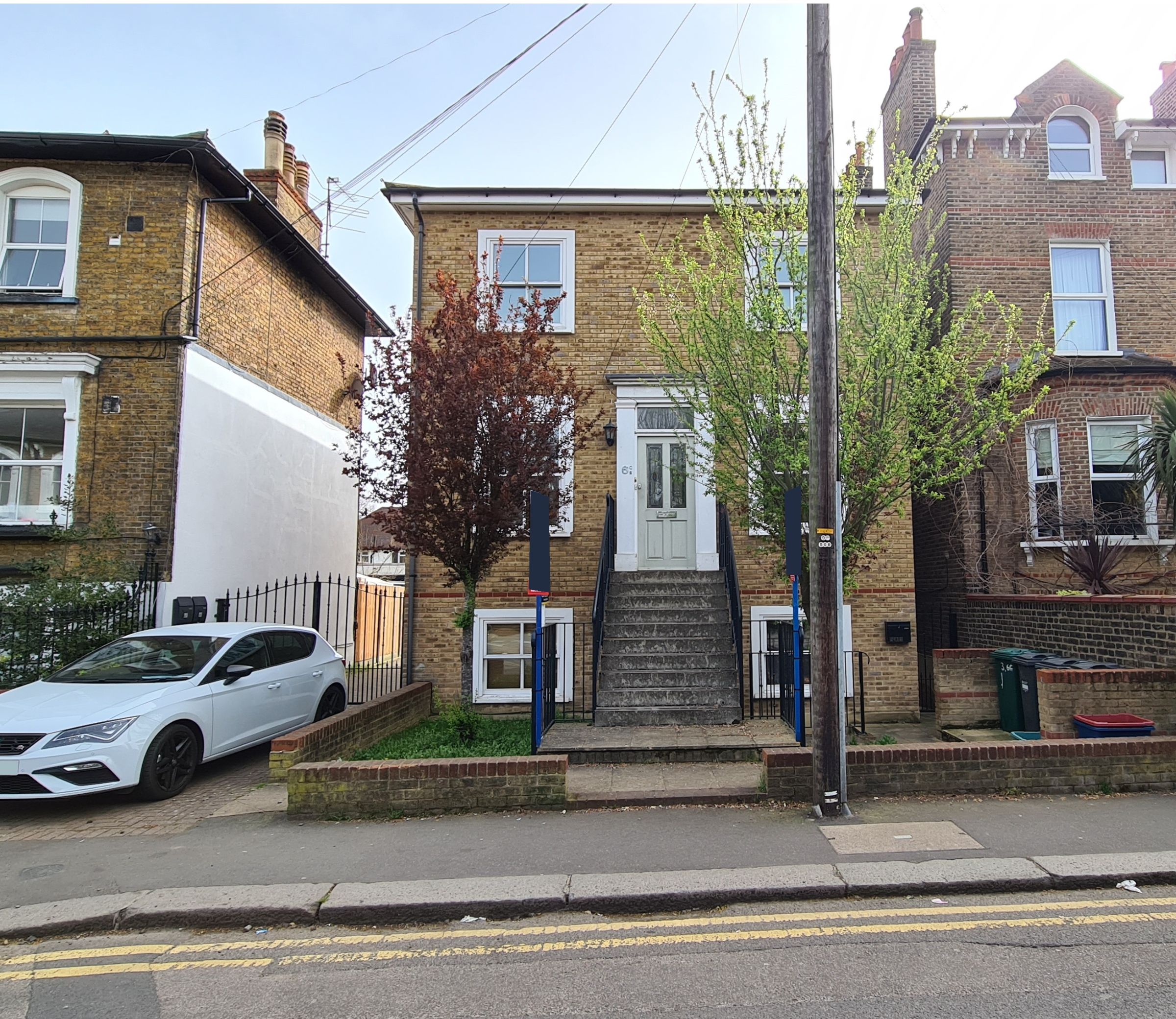 Flat Woodlands Road in Greater London