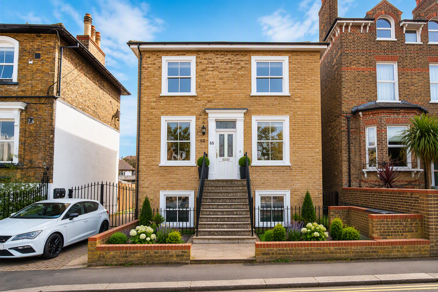 Flat Woodlands Road in Greater London