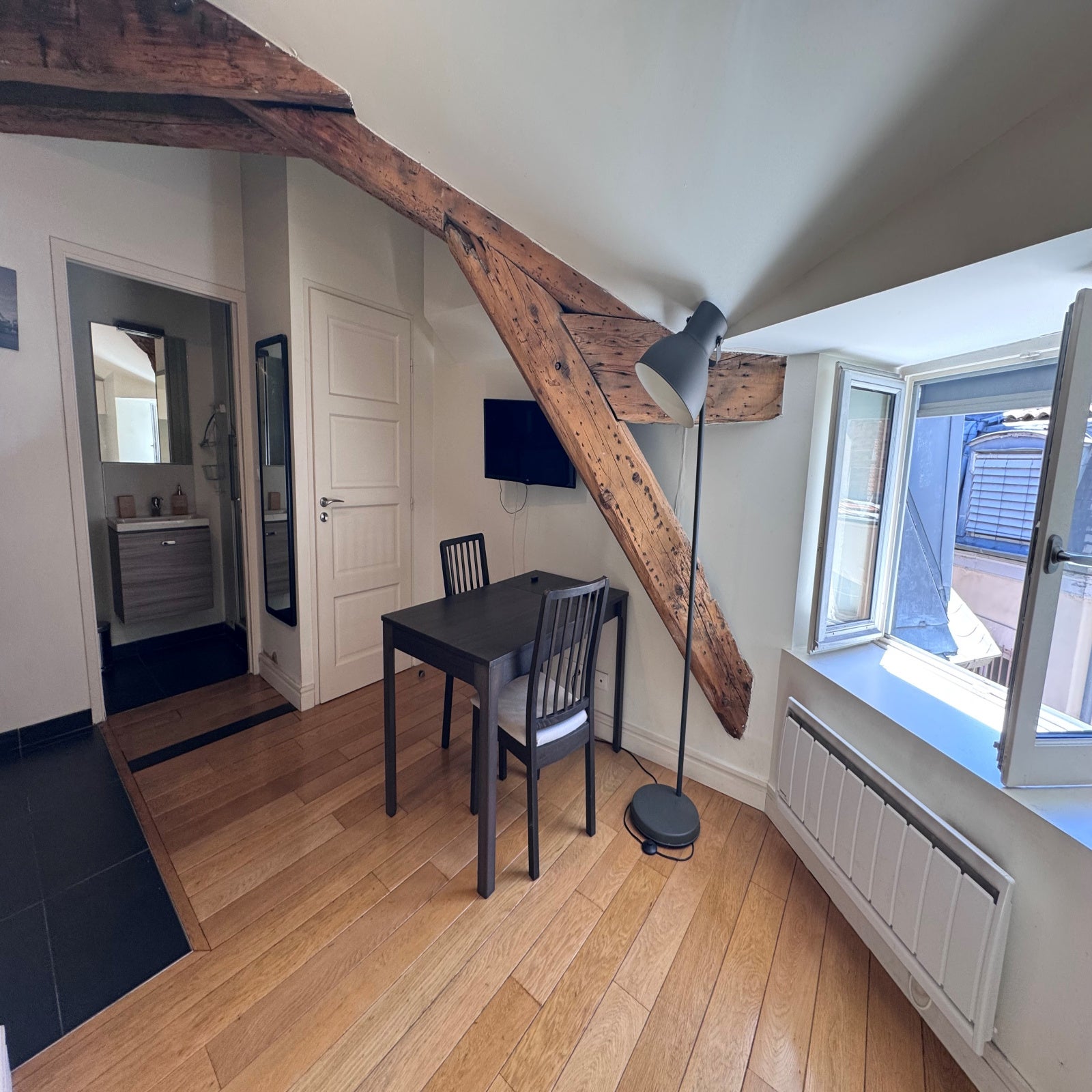 Flat Place Saint-Nizier in Lyon