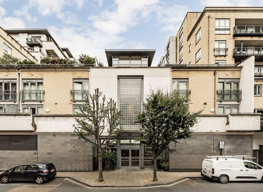 Flat Guildhouse Street in City of Westminster