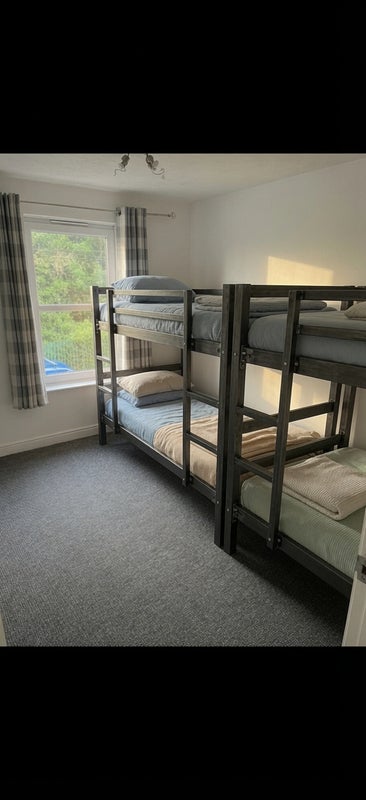 Room Thompson Road in Ipswich