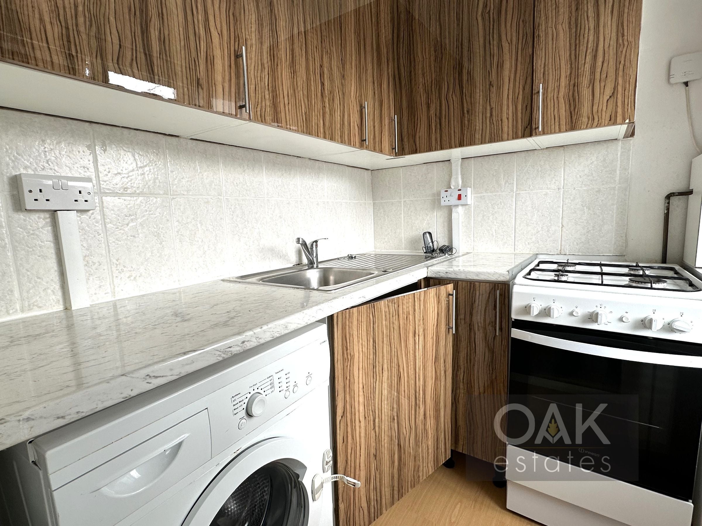Flat Briar Close in Greater London