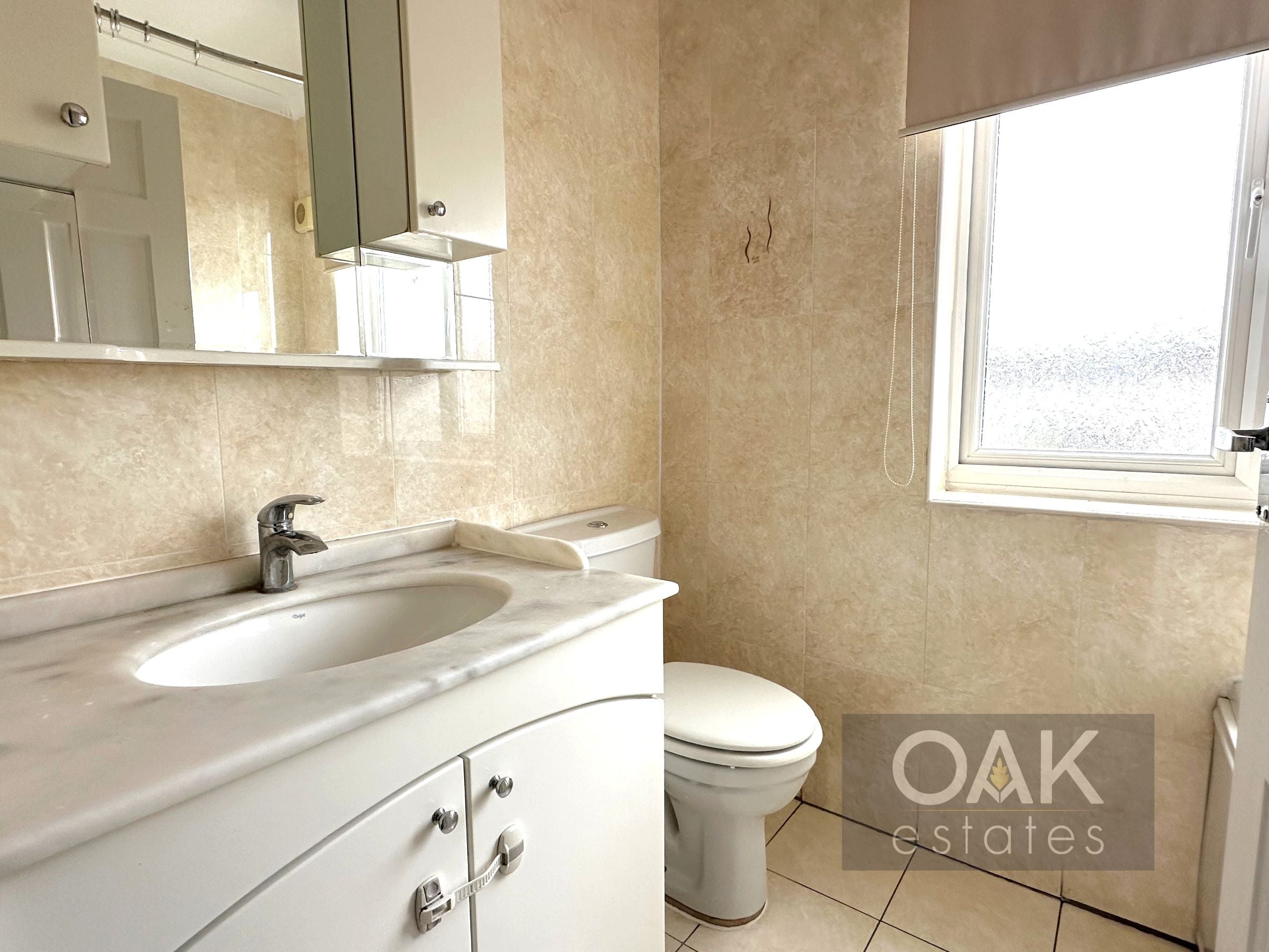 Flat Briar Close in Greater London