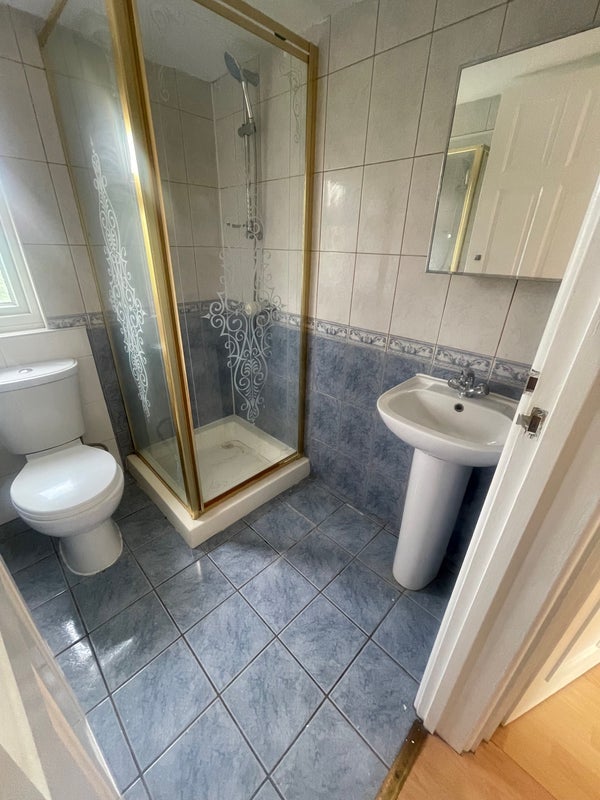 Room Earlham Grove in Greater London