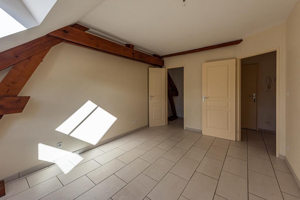 Flat Rue Thurot in Nuits-Saint-Georges