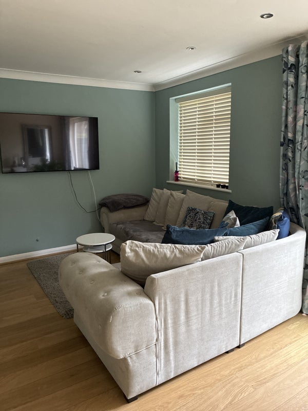 Room Lea Close in Marlow Bottom