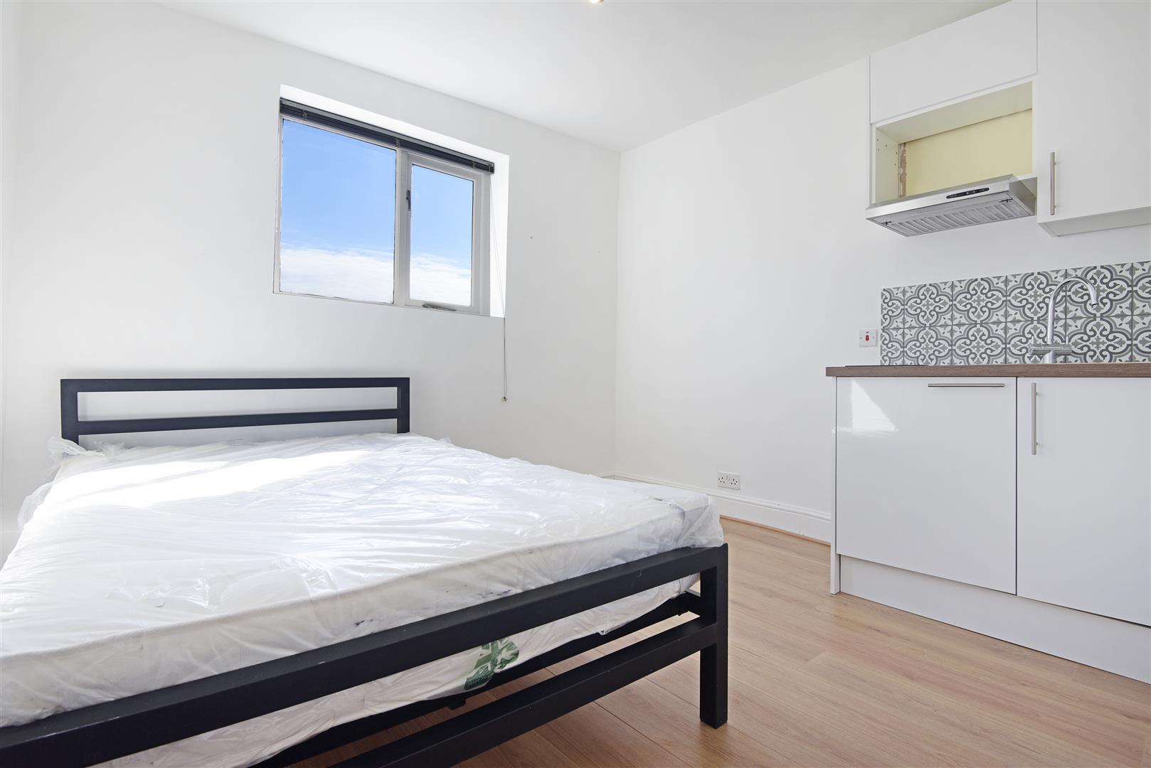 Flat St Petersburgh Place in City of Westminster