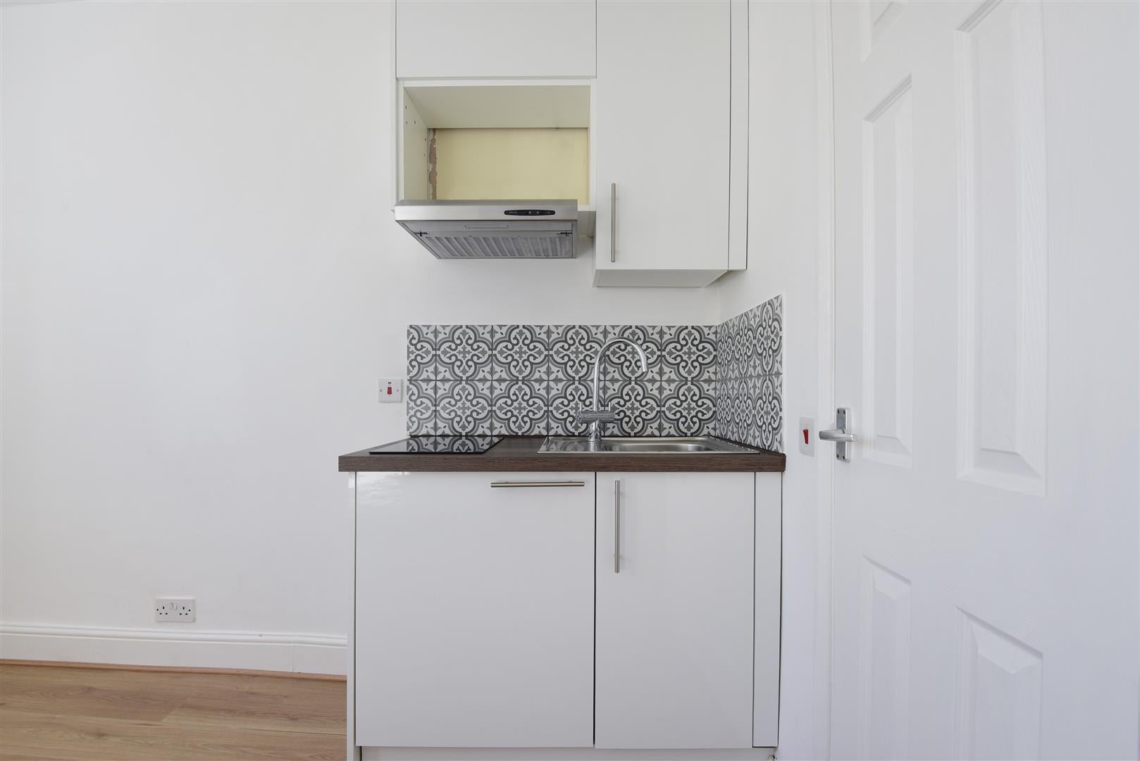 Flat St Petersburgh Place in City of Westminster