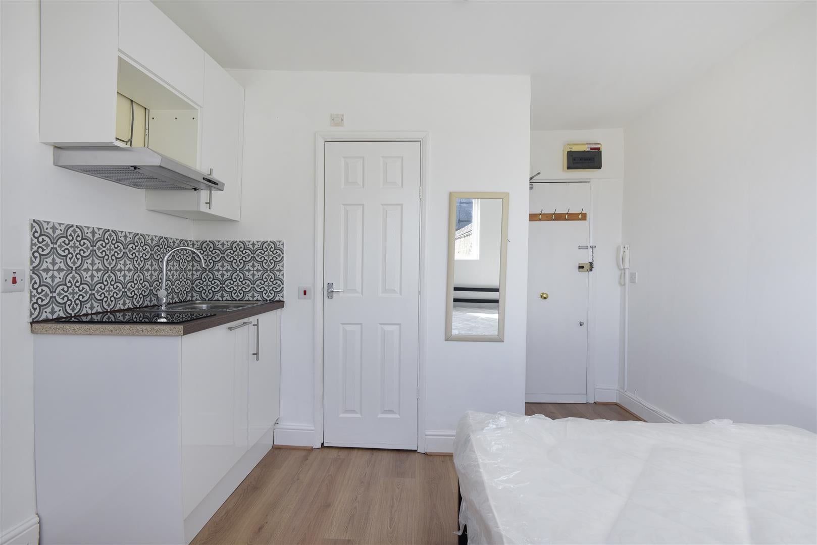 Flat St Petersburgh Place in City of Westminster