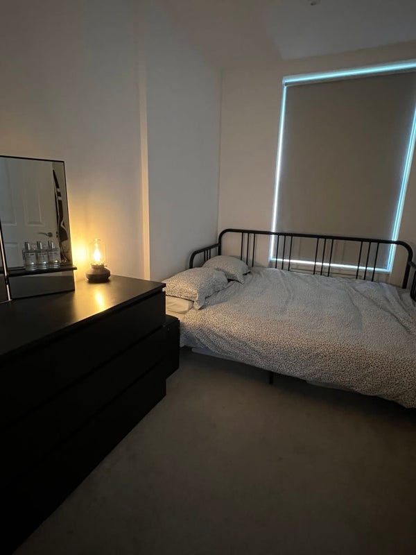 Room Selhurst Road in Greater London