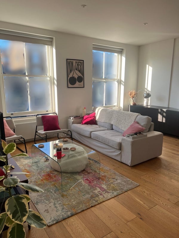 Room Selhurst Road in Greater London