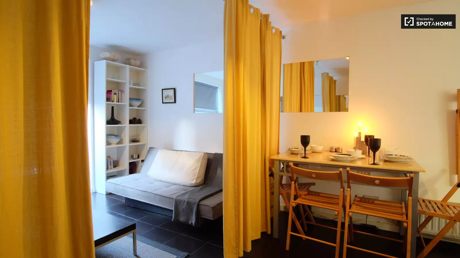 Flat Pelly Road in Greater London