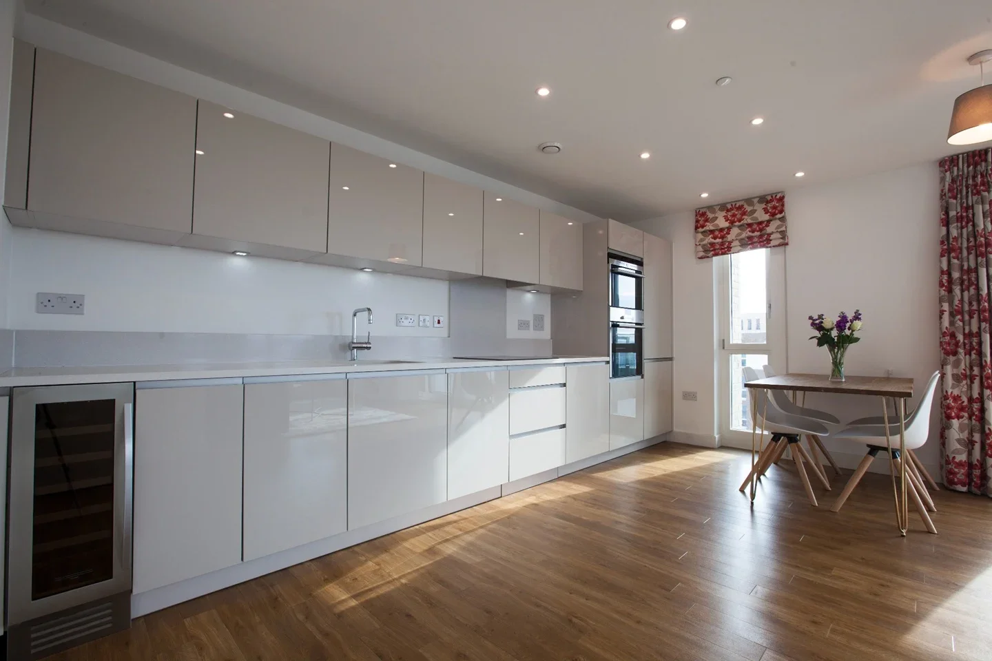 Flat Hannaford Walk in Greater London