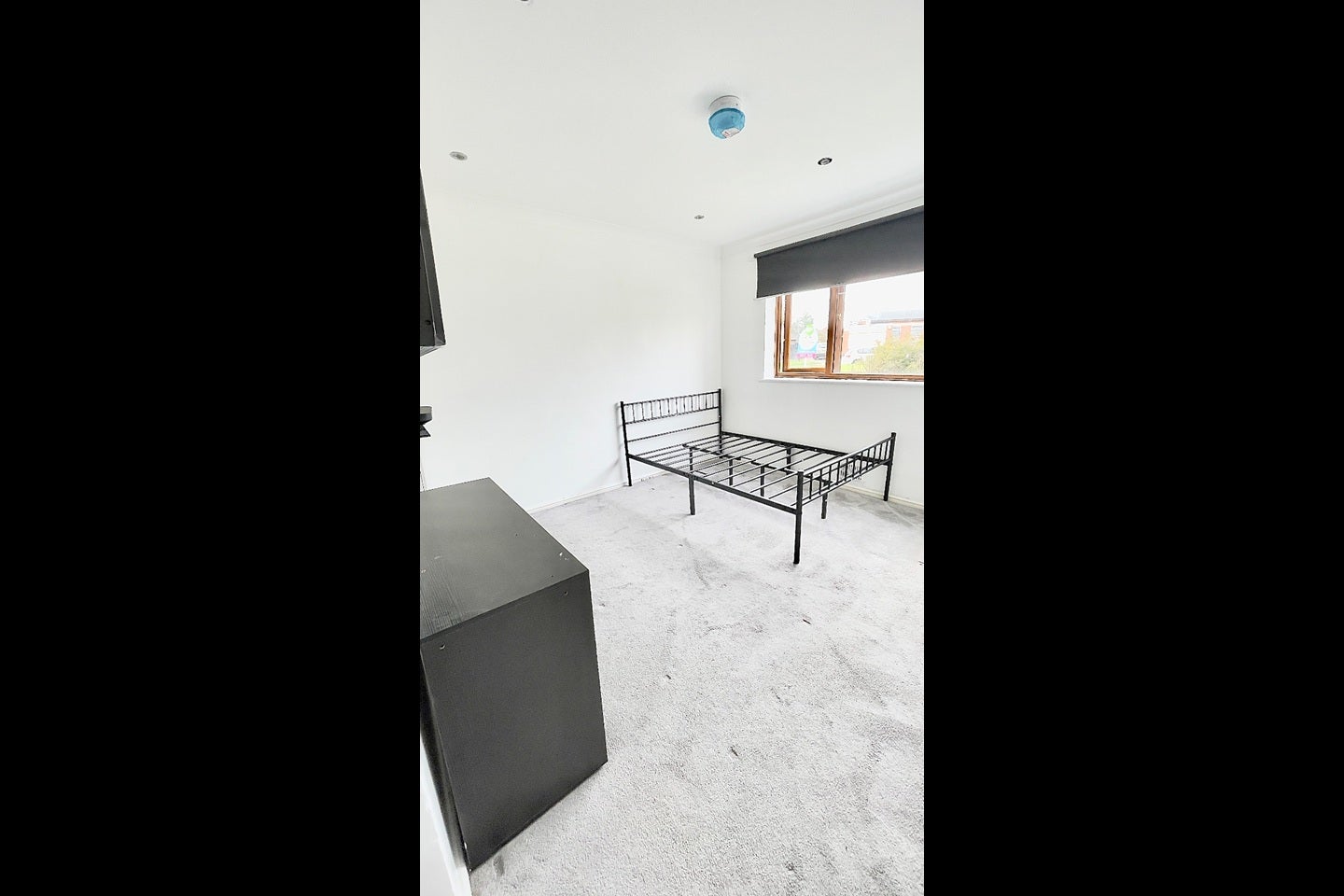 Room Holly Road in Wainscott