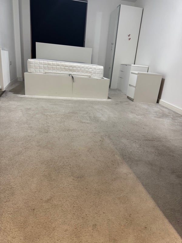 Room Mitcham Road in Greater London