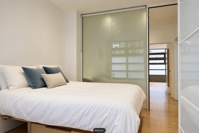 Flat Teesdale Street in Greater London