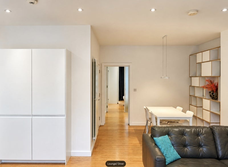 Flat Teesdale Street in Greater London