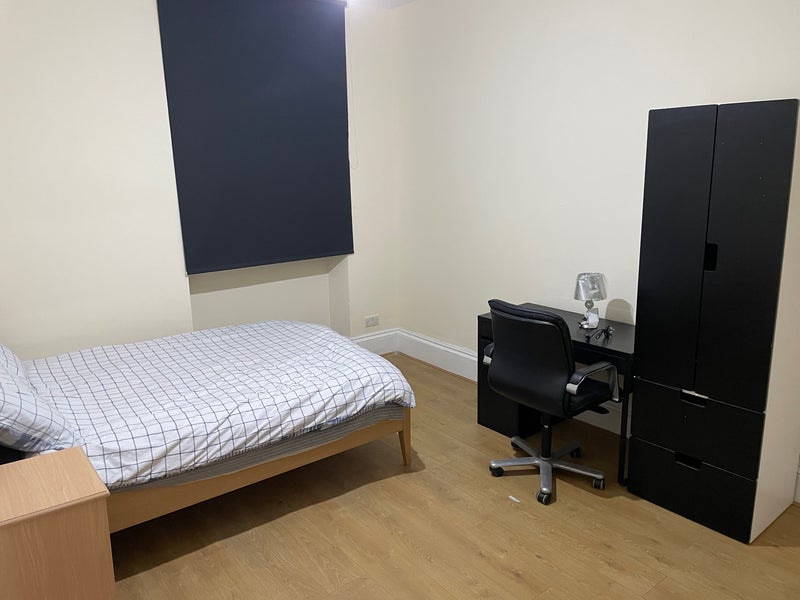 Room Copland Road in Glasgow