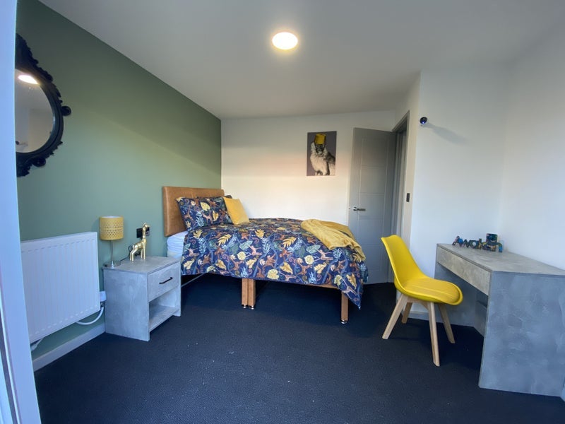 Room Camplea Croft in Metropolitan Borough of Solihull