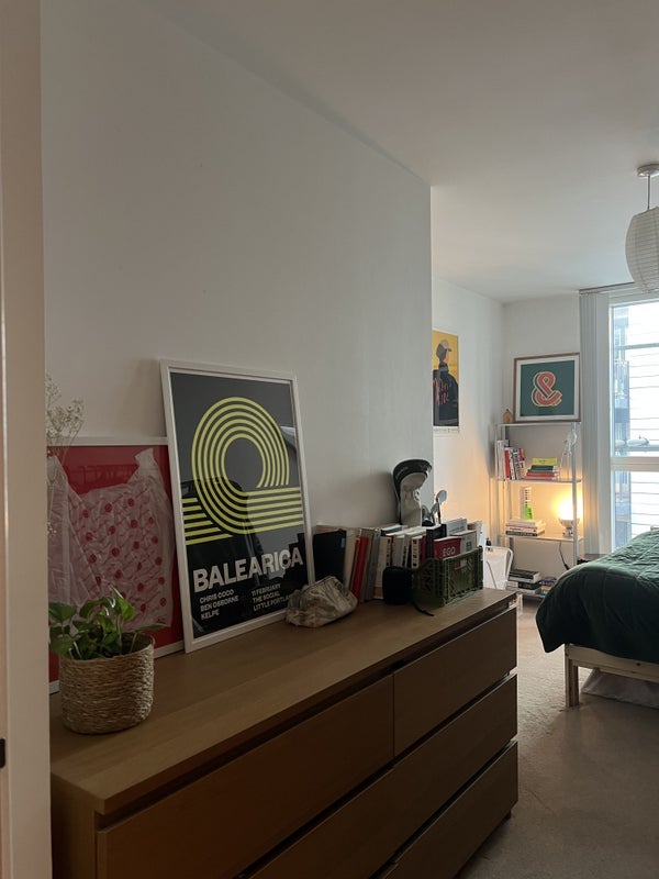 Room Whiston Road in Greater London