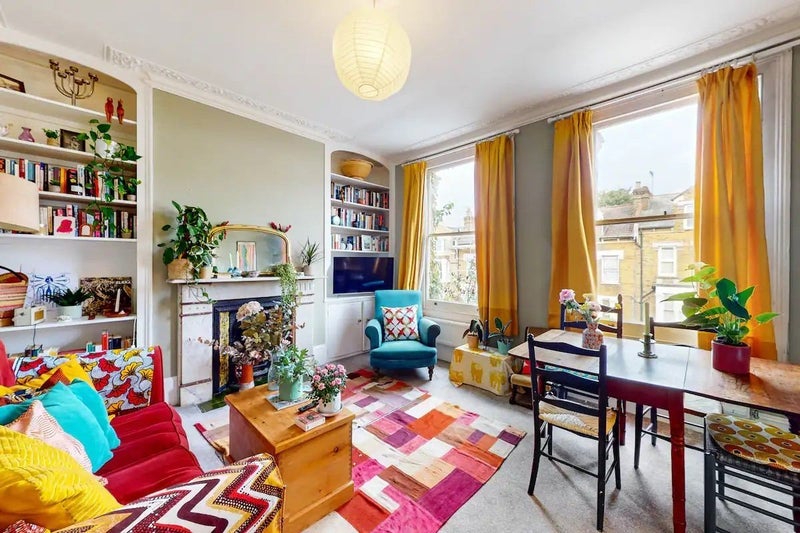 Flat Dunsmure Road in Greater London