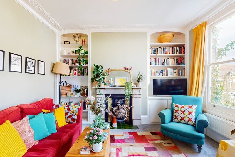 Flat Dunsmure Road in Greater London