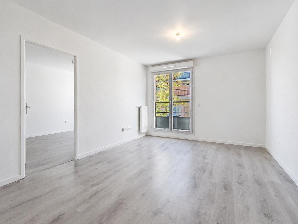 Flat Rue de la Somme in Mantes-la-Jolie