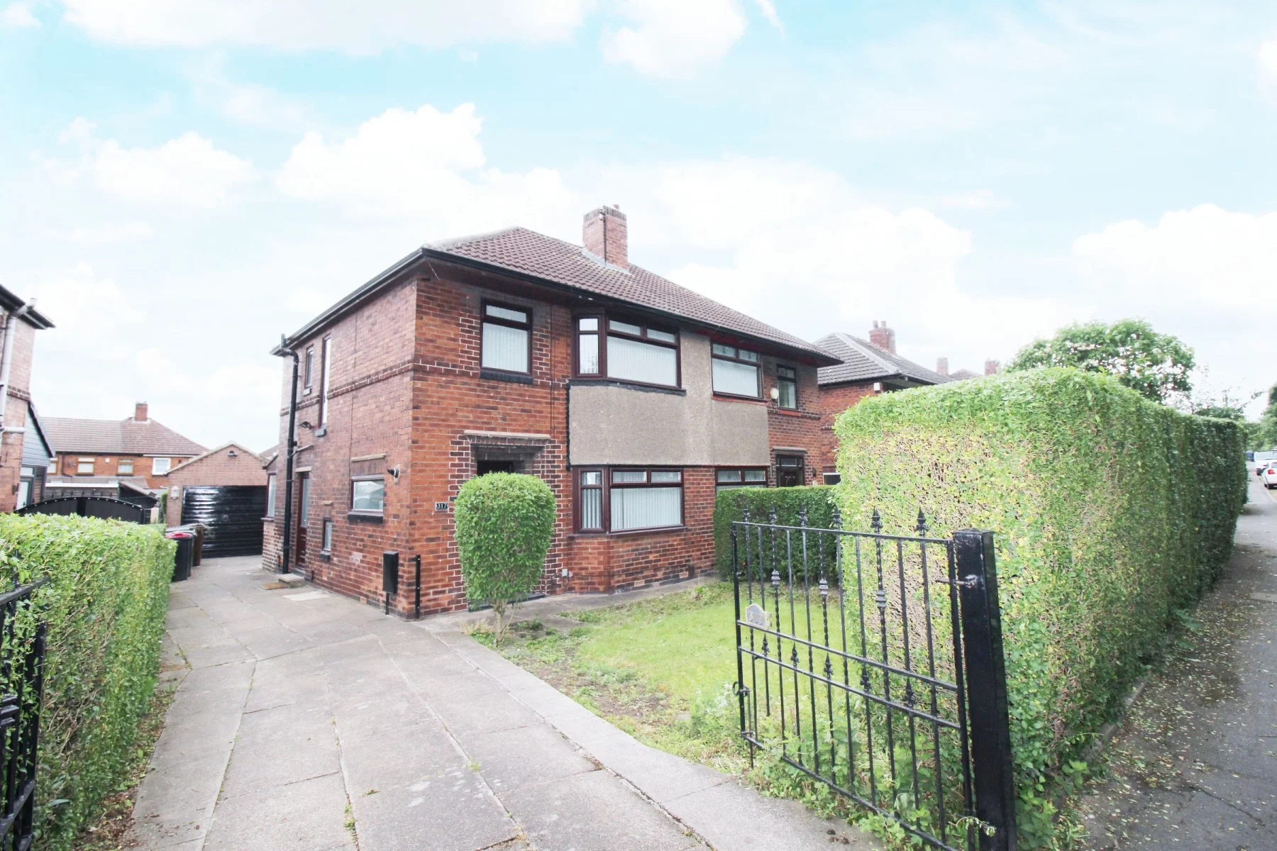 House Brinsworth Road in Rotherham