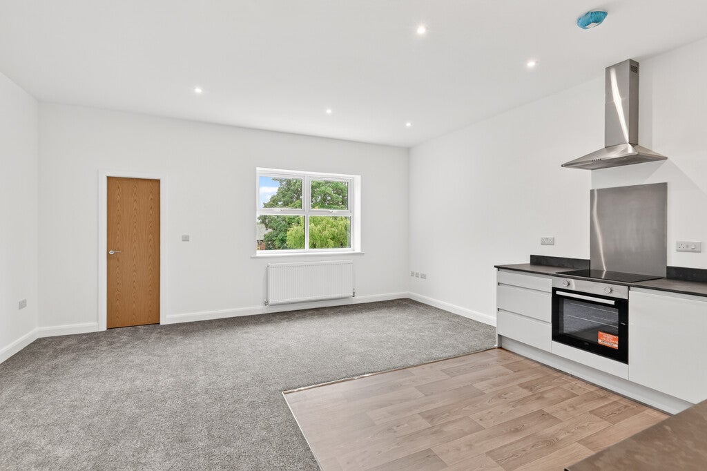 Flat Windsor Road in Chorley