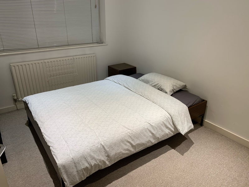 Room Foxwood Road in Greater London