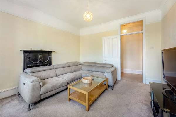 Flat Talgarth Road in Greater London