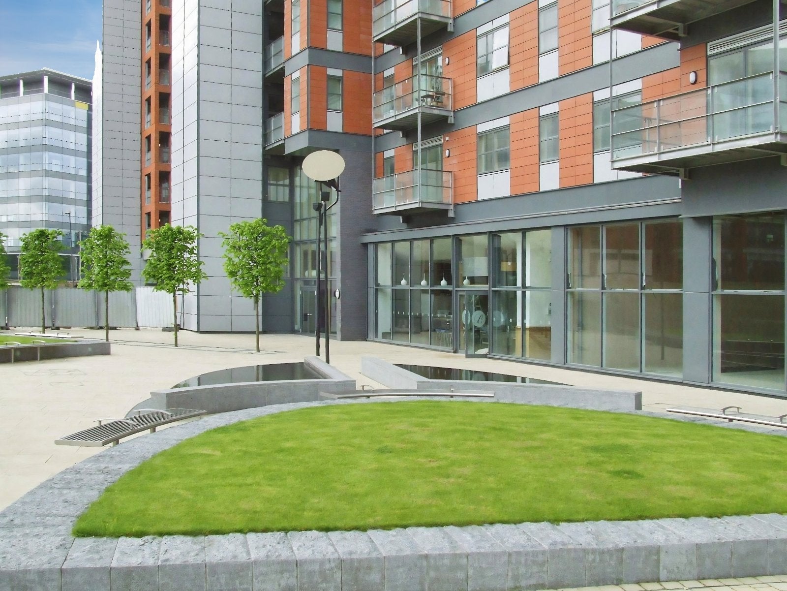 Flat Whitehall Quay in Leeds
