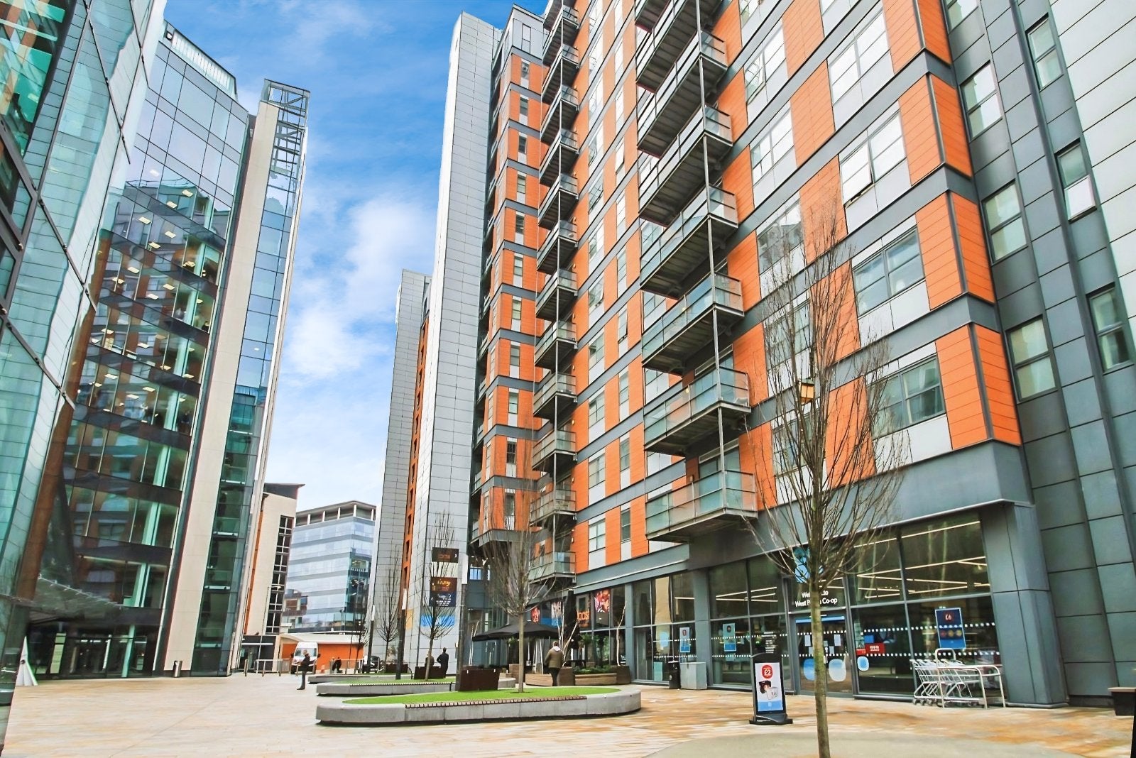 Flat Whitehall Quay in Leeds