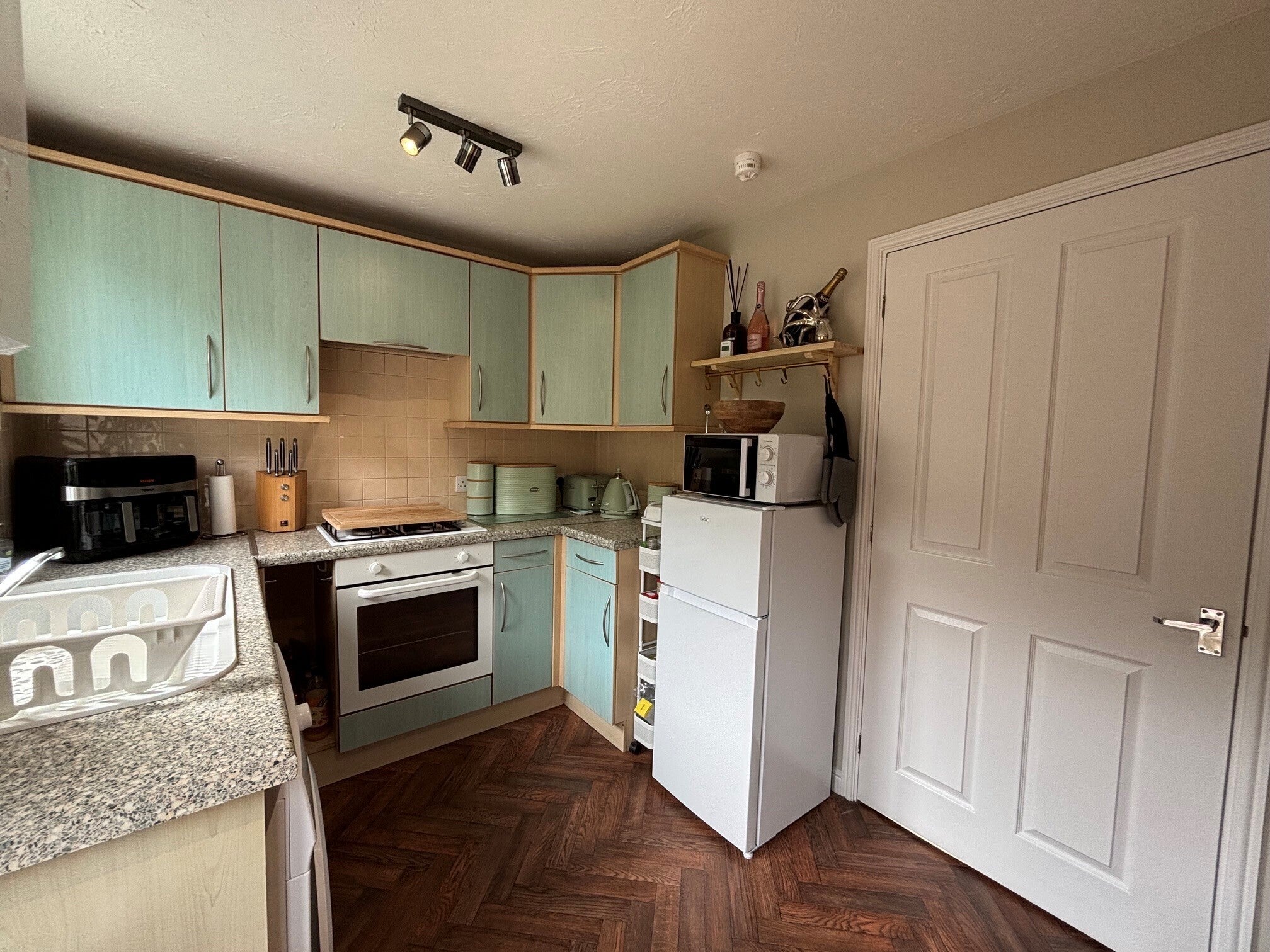 House Oak Tree Close in Rotherham