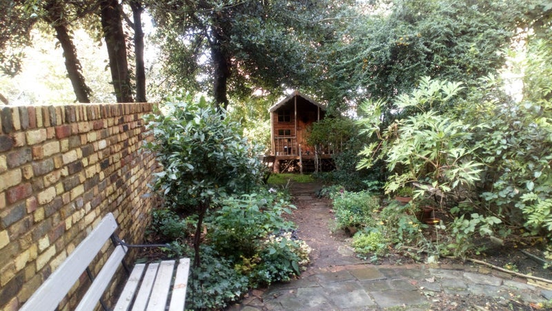 Room St. Paul's Road in Greater London